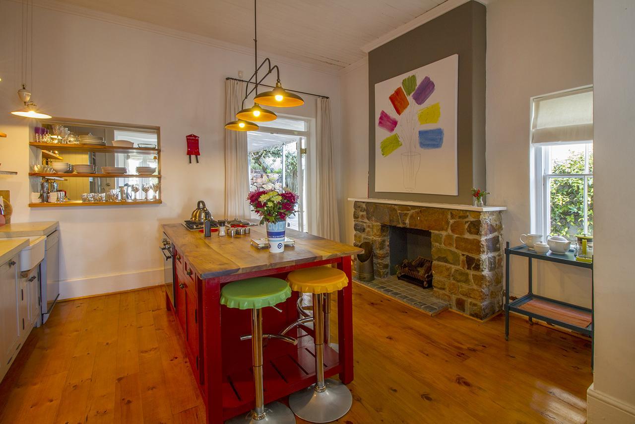 Edwardian Town House Villa ไซมอนส์ทาวน์ ภายนอก รูปภาพ